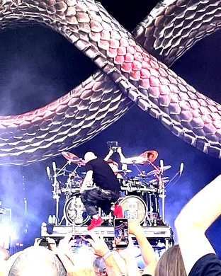 Five Finger Death Punch, Cody Jinks & Eva Under Fire