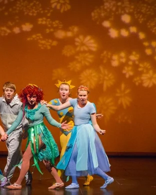 Daniel In The Lions' Den theatre performance